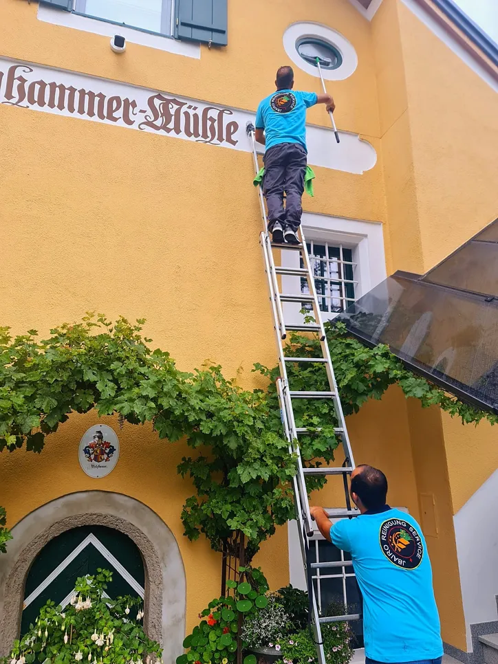 Jbairo Reinigungsservice Team, Fensterreinigung Salzburg, Reinigung Reinigungsservice Gebäudereinigung Hausbetreuung Reinigungsfirmen Fensterputzer, Erfolg Erfolgsgeschichte Zusammenarbeit Erfahrung Erfahrungen Rezensionen Meinungen Gecheckt.at